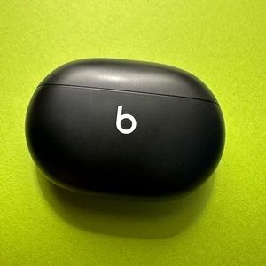 Beats Studio Buds